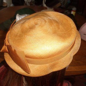 Vintage ladies hat Joseph Horne gold straw like bow